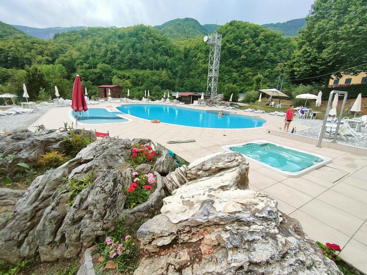 Hotel Palazzo Del Doma - Lake Vagli Vagli di Sotto 外观 照片